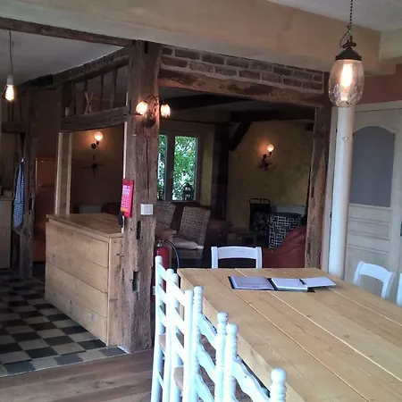 Le Colombage Борен
